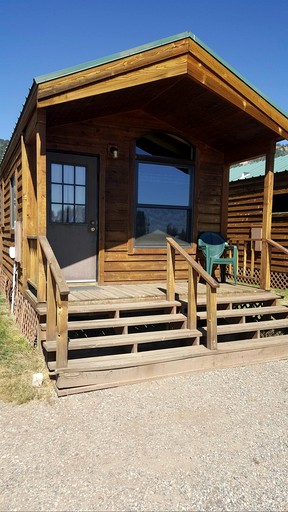 Gorgeous Cabin with Stunning Views in West Yellowstone, Montana