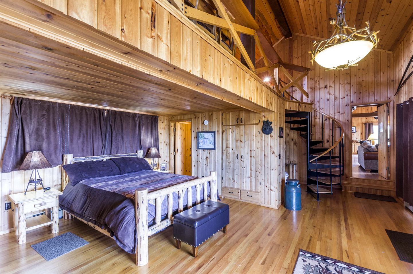 Scenic Cabin with Wildlife Views Near Madison River, Ennis, Montana