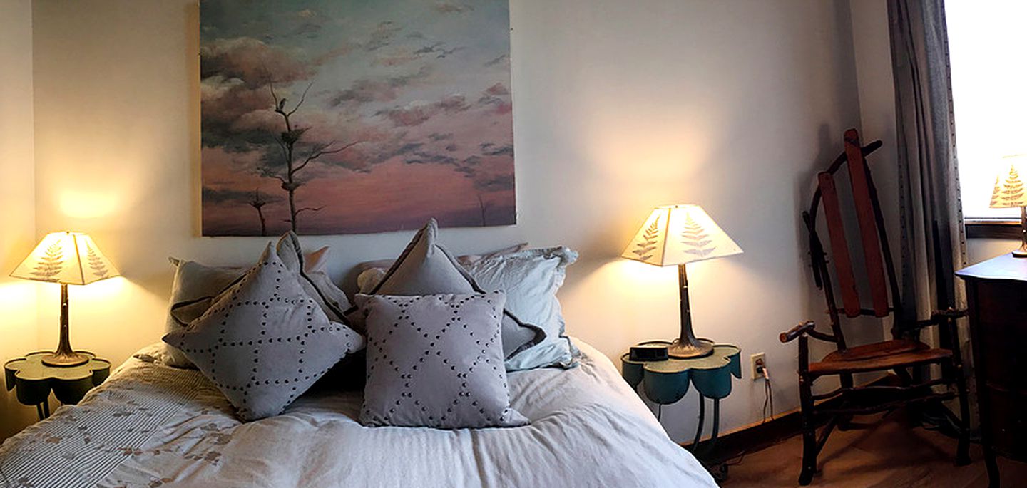 Gorgeous Vacation Rental on the Yellowstone River in Gardiner, Montana