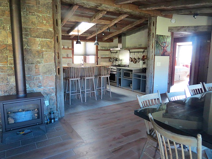 Cabins (West Gariner, Montana, United States)