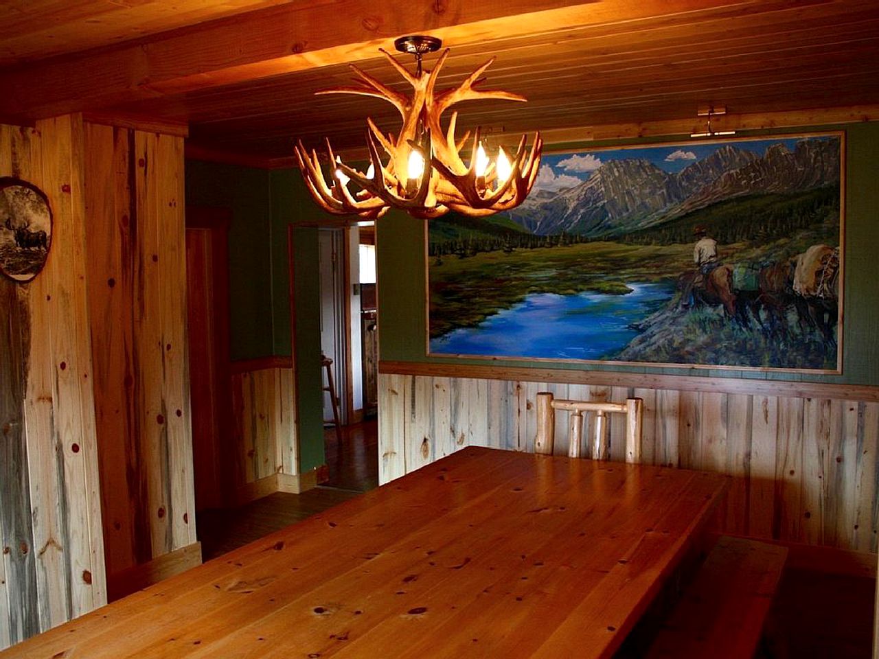 Luxury Cabin Rental with Horse Stables in Canadian Rockies of British Columbia