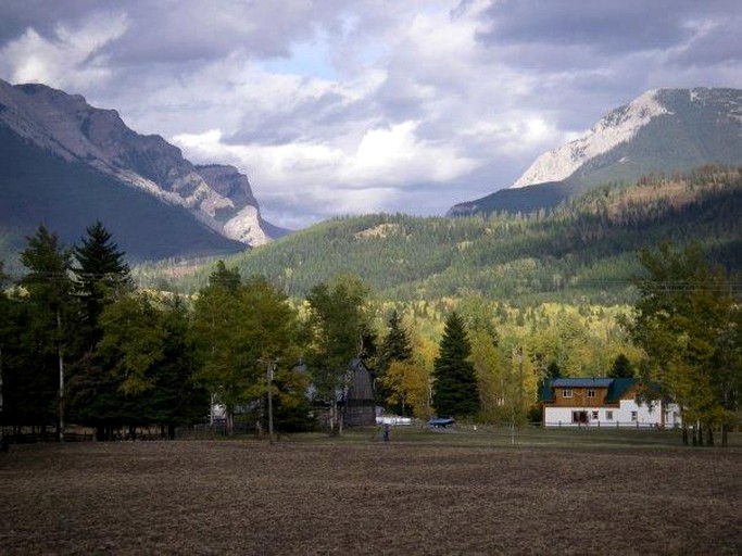 Cabins (Sparwood, British Columbia, Canada)