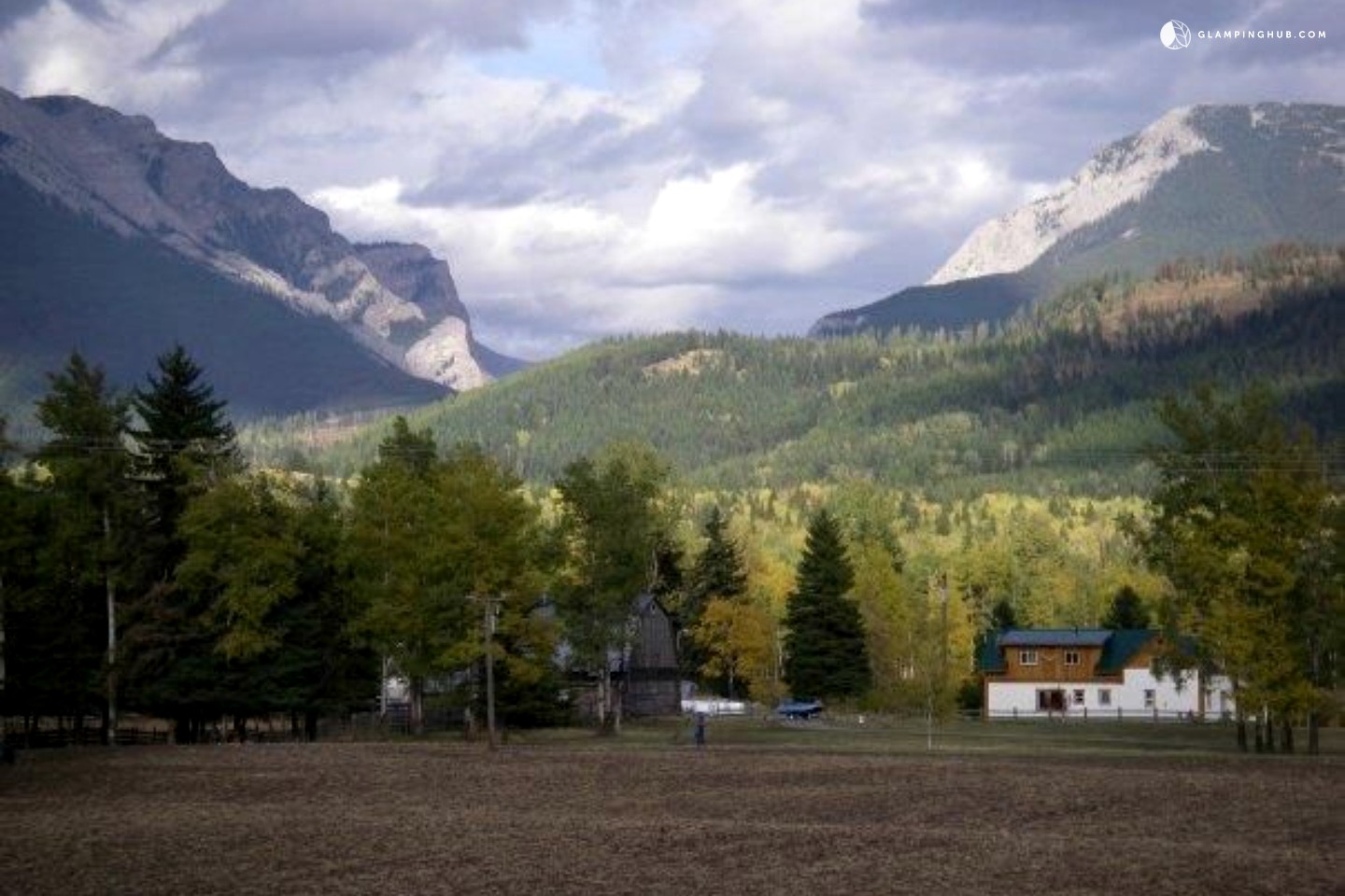 Luxury Cabin Rental in Canadian Rockies