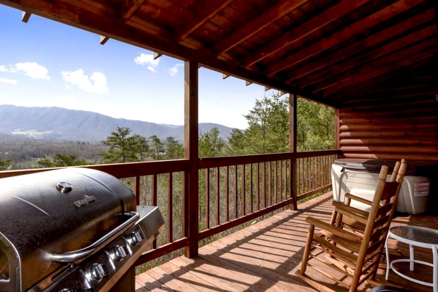 Secluded Cabin Near Great Smoky Mountains National Park, Tennessee