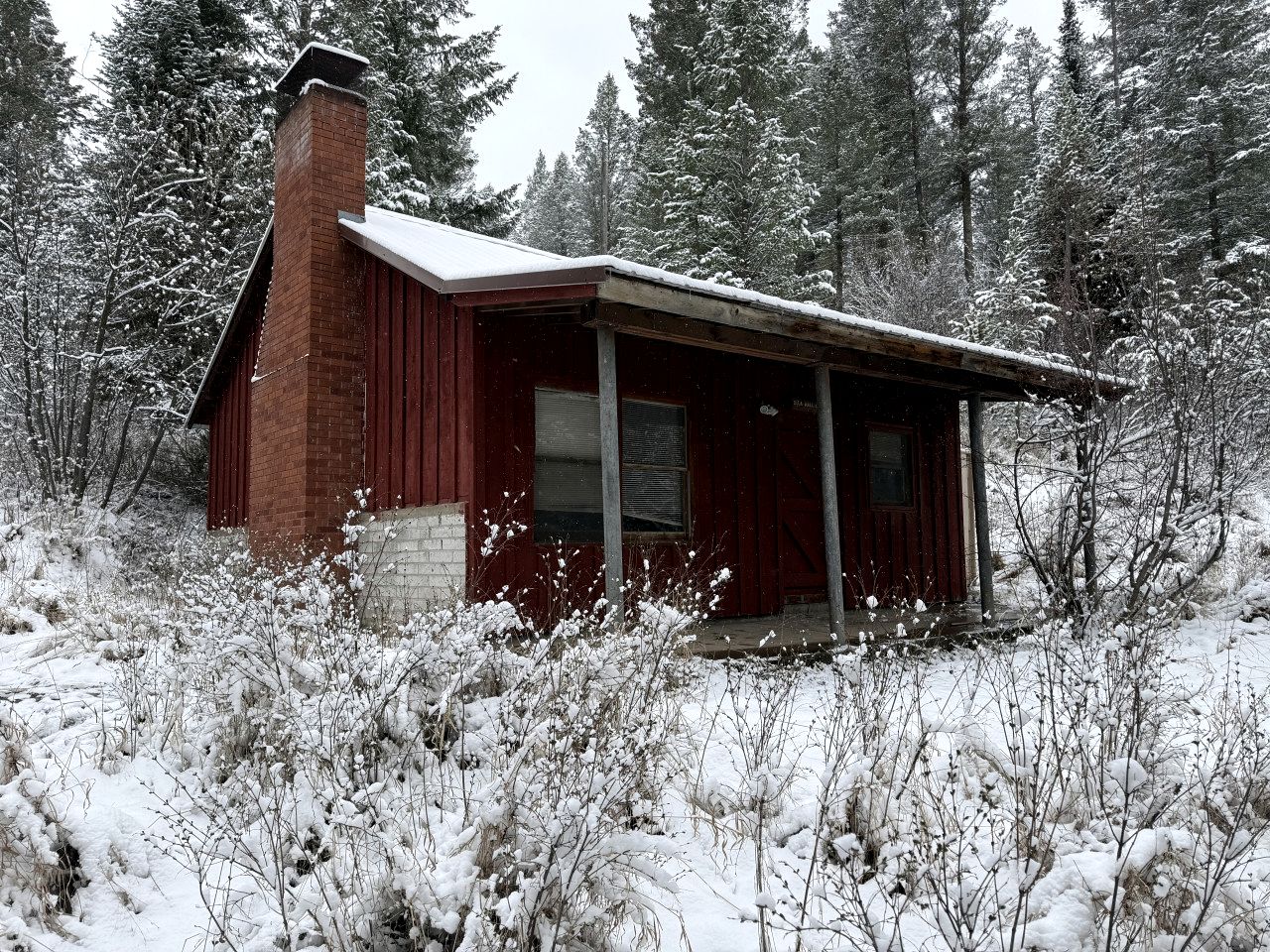 Rustic Lakeside Cabins with Dock & Water Activities near Swan Valley, Idaho