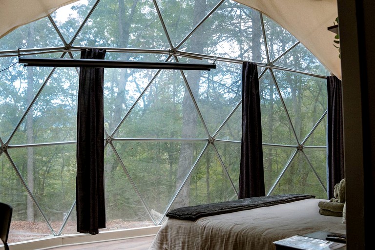Domes (United States of America, Ellijay, Georgia)