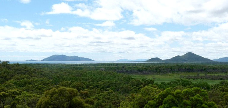 Cottages (Guthalungra, Queensland, Australia)