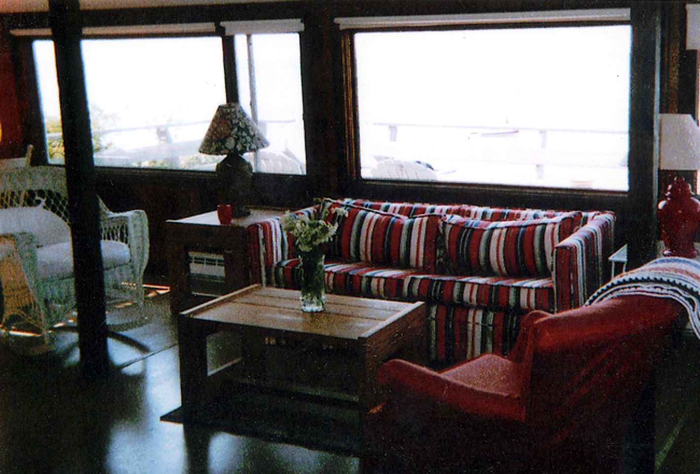 Waterfront Family Rental for a Beach Getaway in Cape Cod Bay, Massachusetts