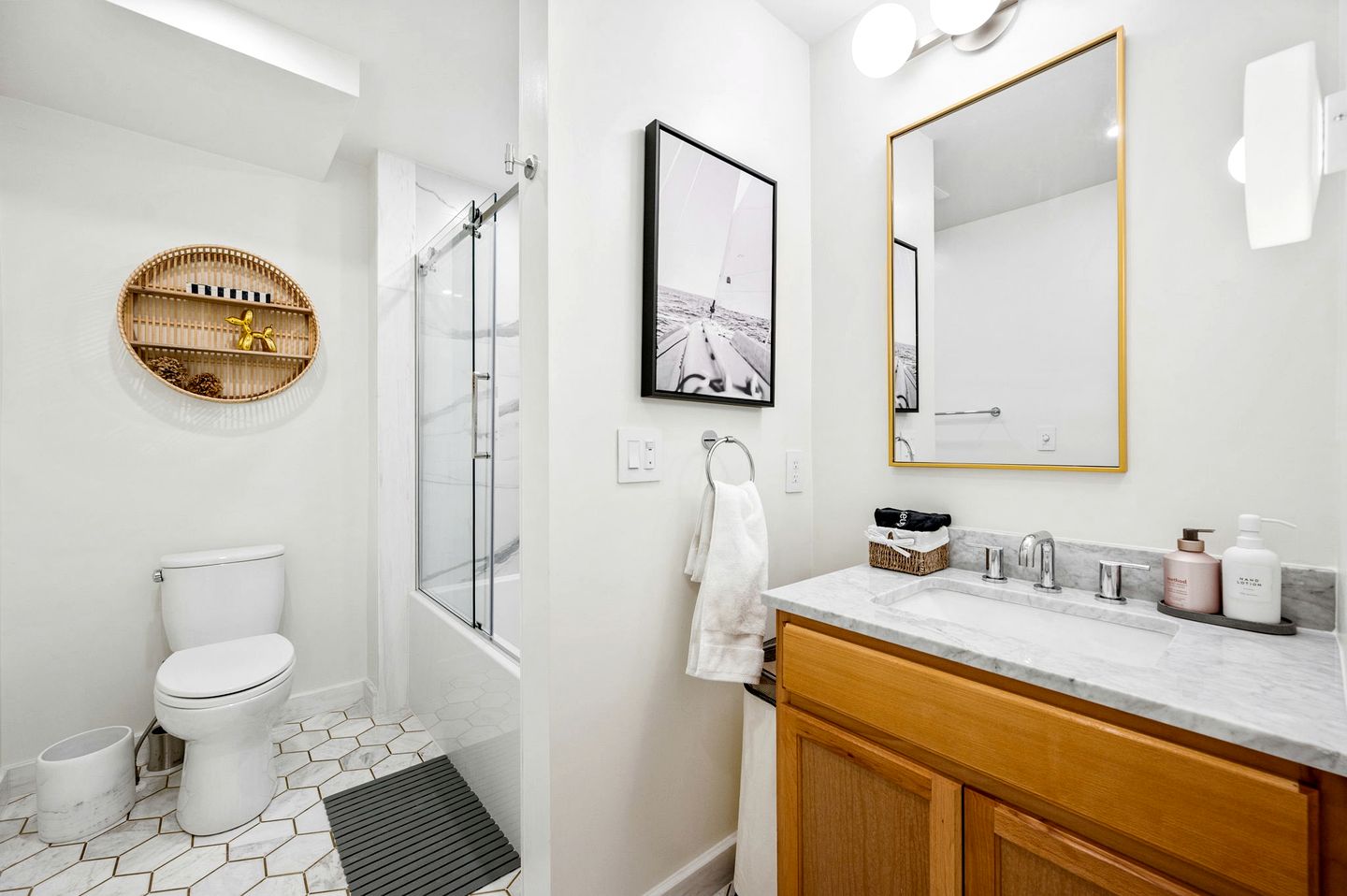 Scenic Farmhouse with Hot Tub & Barrel Sauna, Walk to Beach and Shops in Ellison Bay, WI