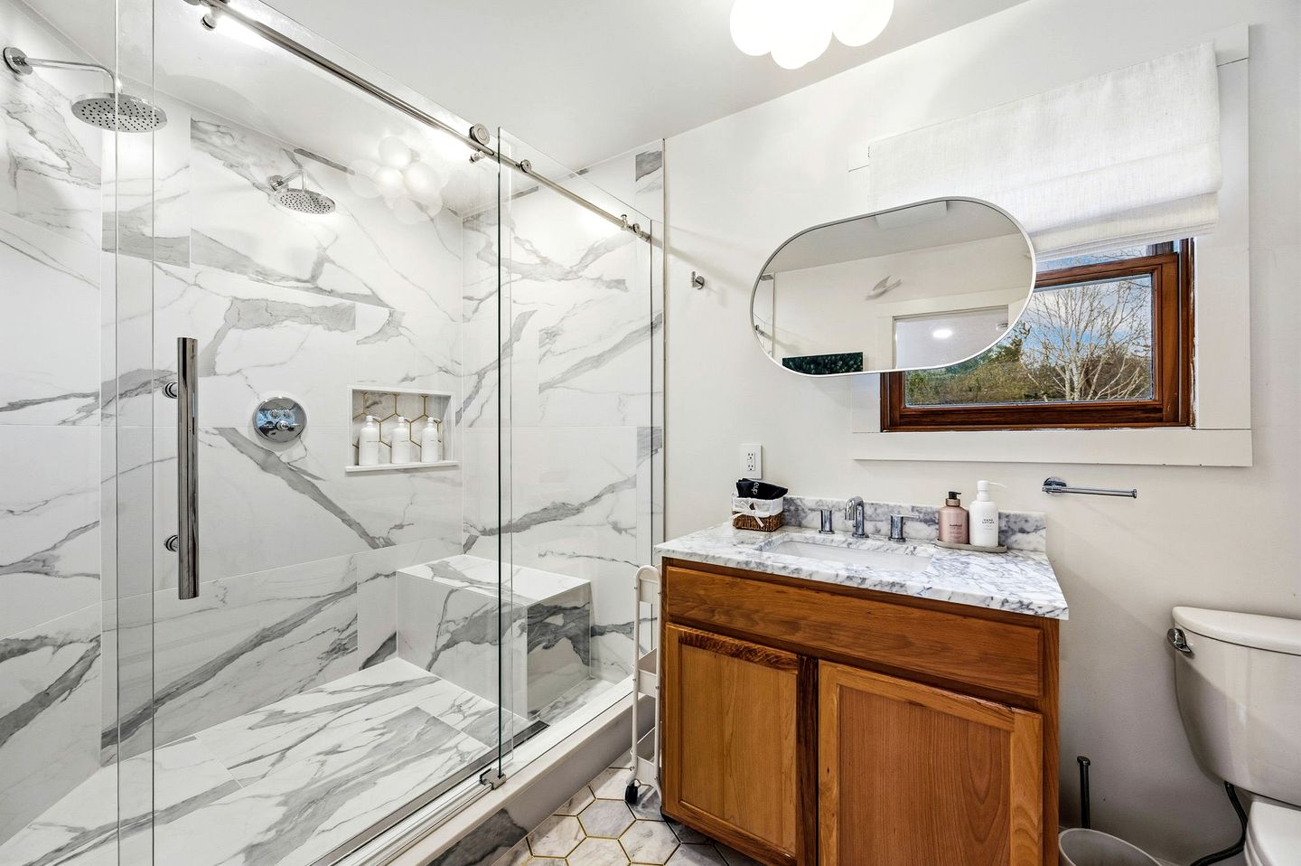 Scenic Farmhouse with Hot Tub & Barrel Sauna, Walk to Beach and Shops in Ellison Bay, WI