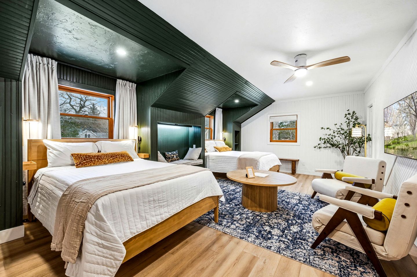 Scenic Farmhouse with Hot Tub & Barrel Sauna, Walk to Beach and Shops in Ellison Bay, WI