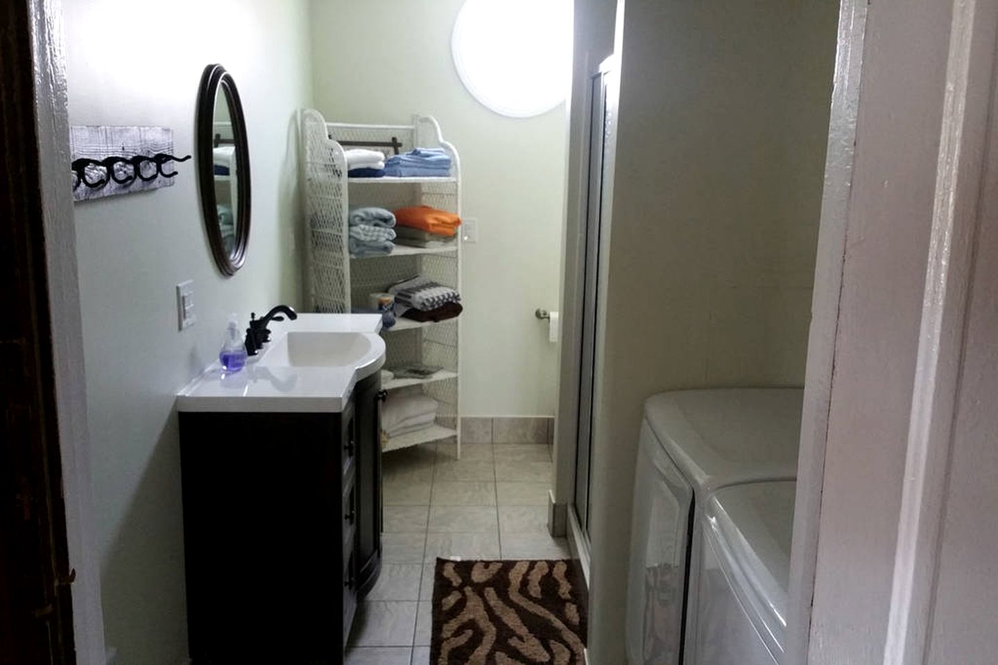 Comfortable Cottage for Large Groups near Bedford, Virginia