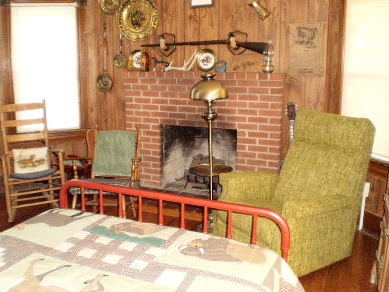 Comfortable Cottage for Large Groups near Bedford, Virginia