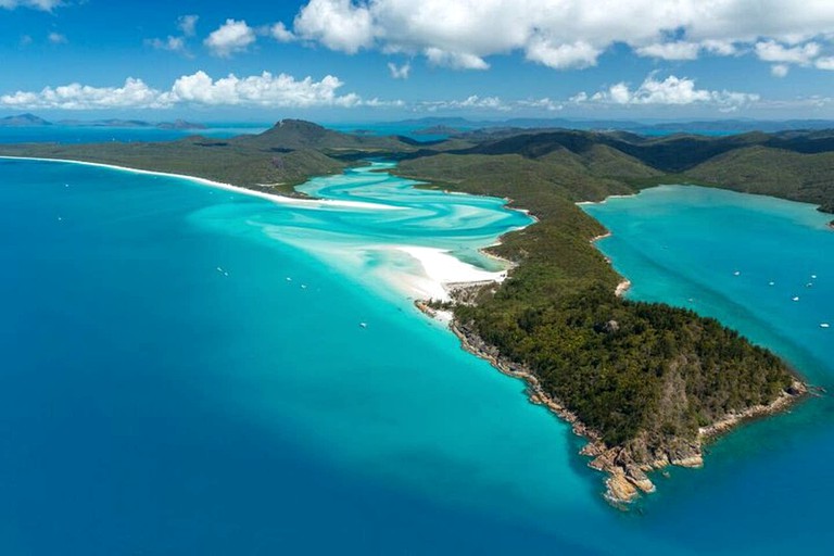 Huts (Whitsunday Islands, Queensland, Australia)