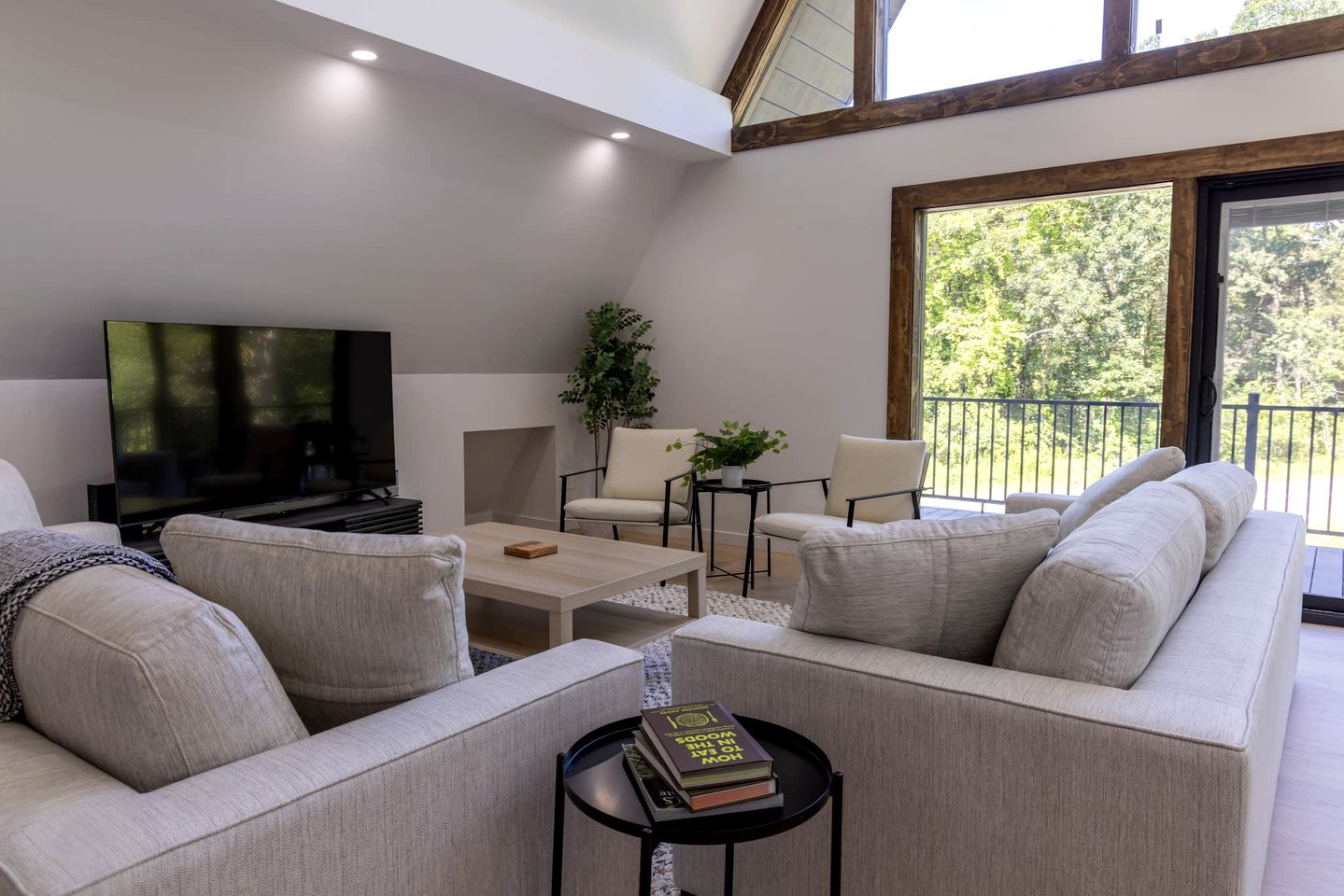 Pet-Friendly A-Frame Newly Renovated with Large Patio in New York