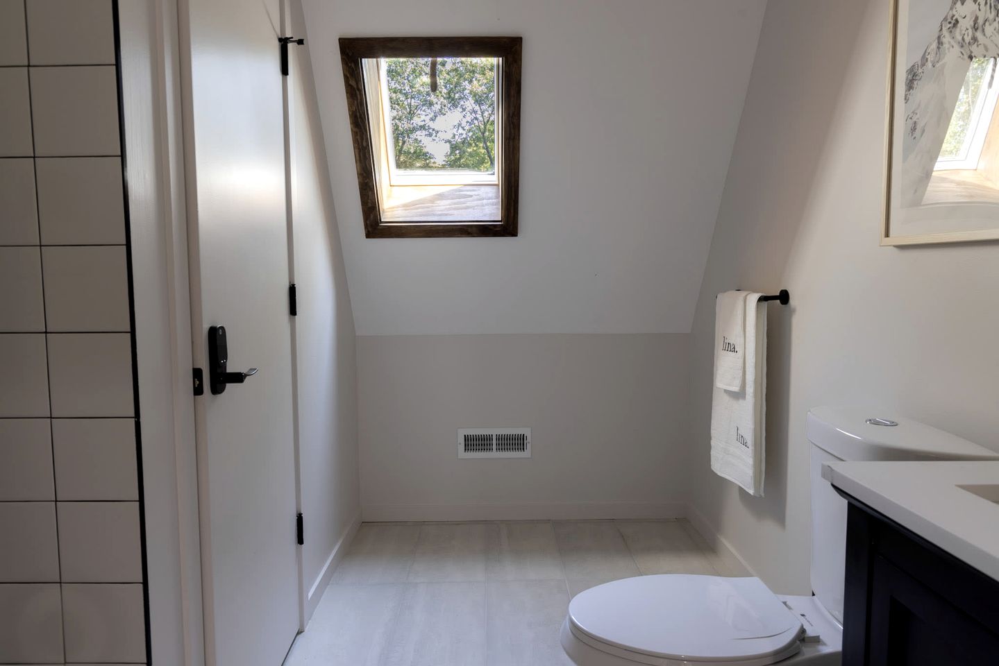 Pet-Friendly A-Frame Newly Renovated with Large Patio in New York