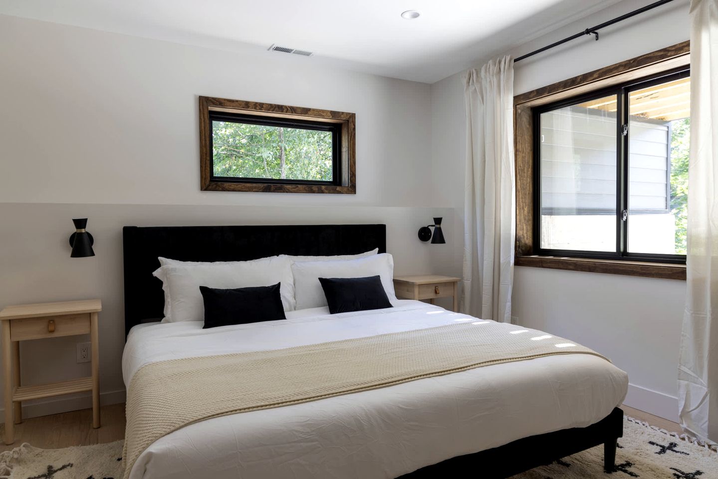 Pet-Friendly A-Frame Newly Renovated with Large Patio in New York