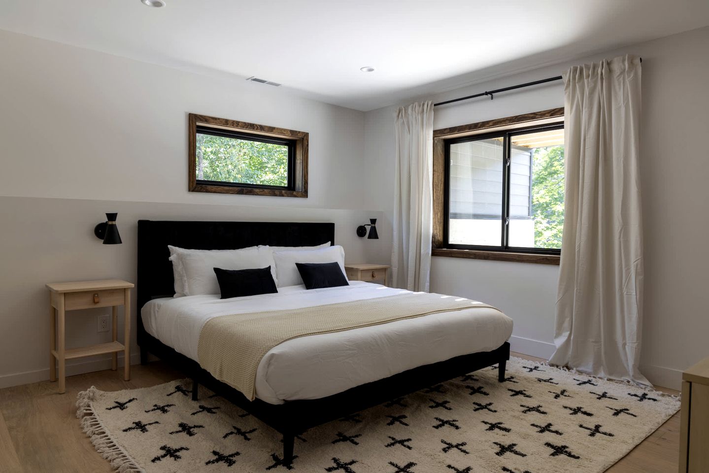 Pet-Friendly A-Frame Newly Renovated with Large Patio in New York