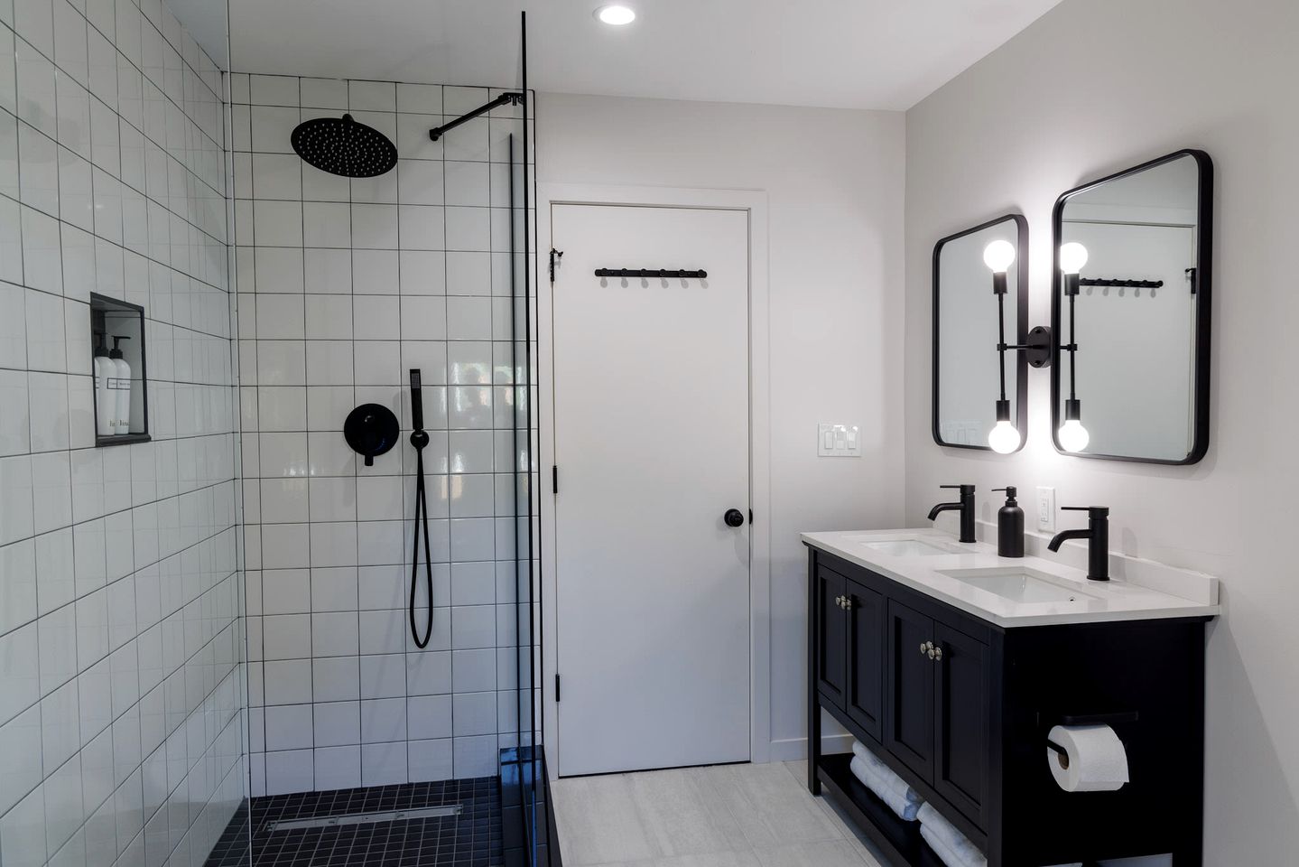 Pet-Friendly A-Frame Newly Renovated with Large Patio in New York