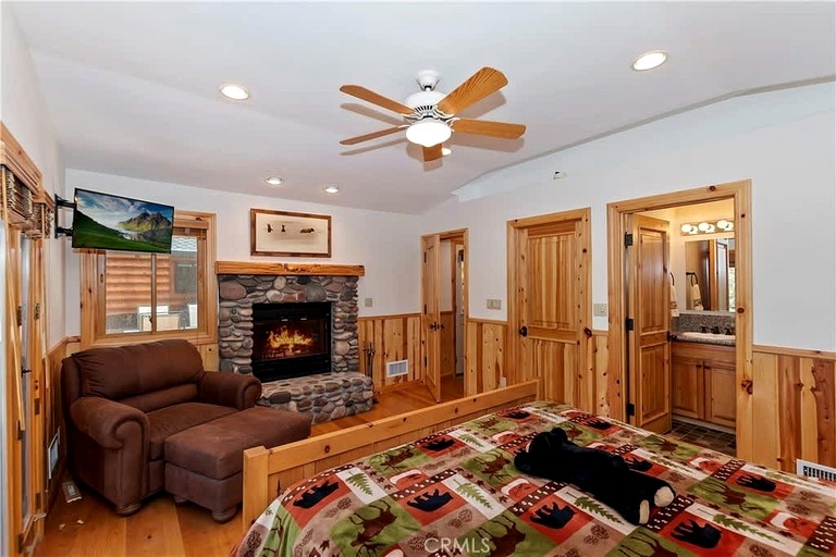 Cabins (United States of America, Big Bear Lake, California)