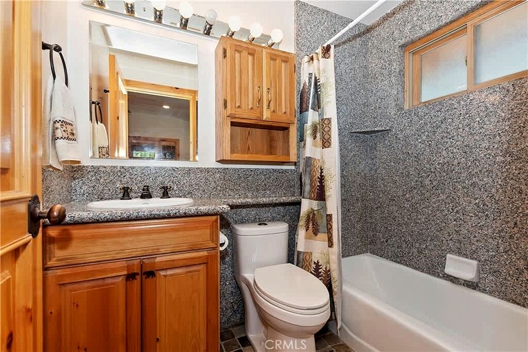 Cabins (United States of America, Big Bear Lake, California)