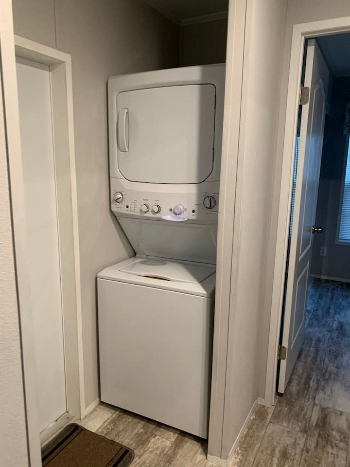 Embrace Nature in this Cottage Nestled Amidst Trees in Dunnellon, Florida