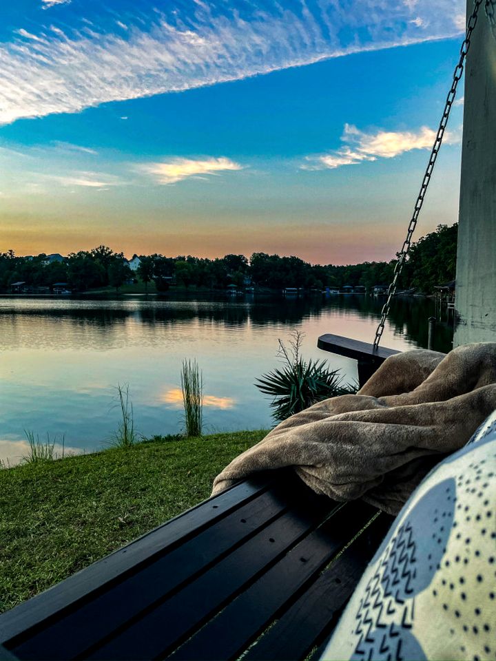 Embrace Nature in this Lakefront Cottage with Fire Pit in Charlotte, North Carolina