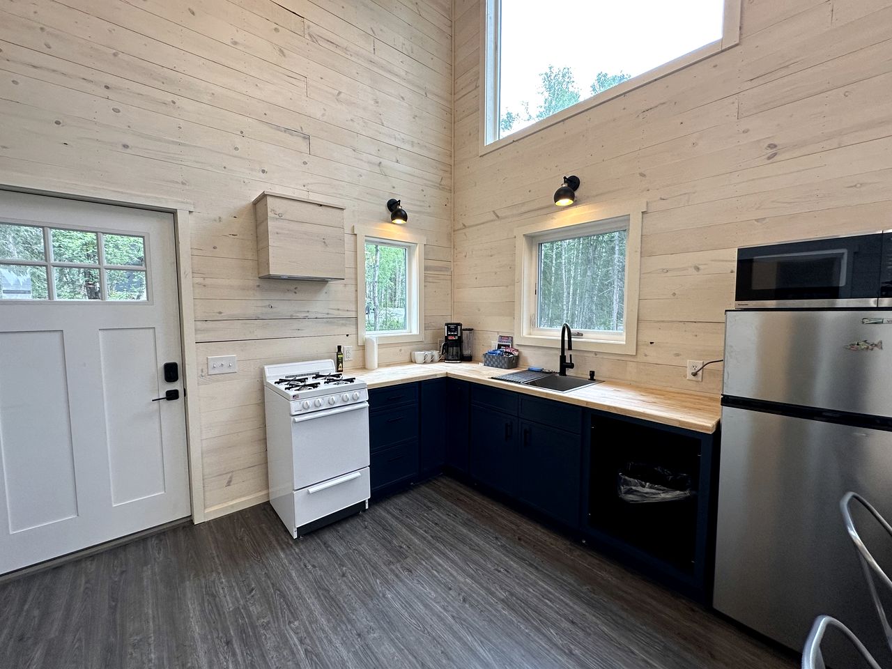 Embrace Nature in this Secluded Cabin in Anchorage, Alaska
