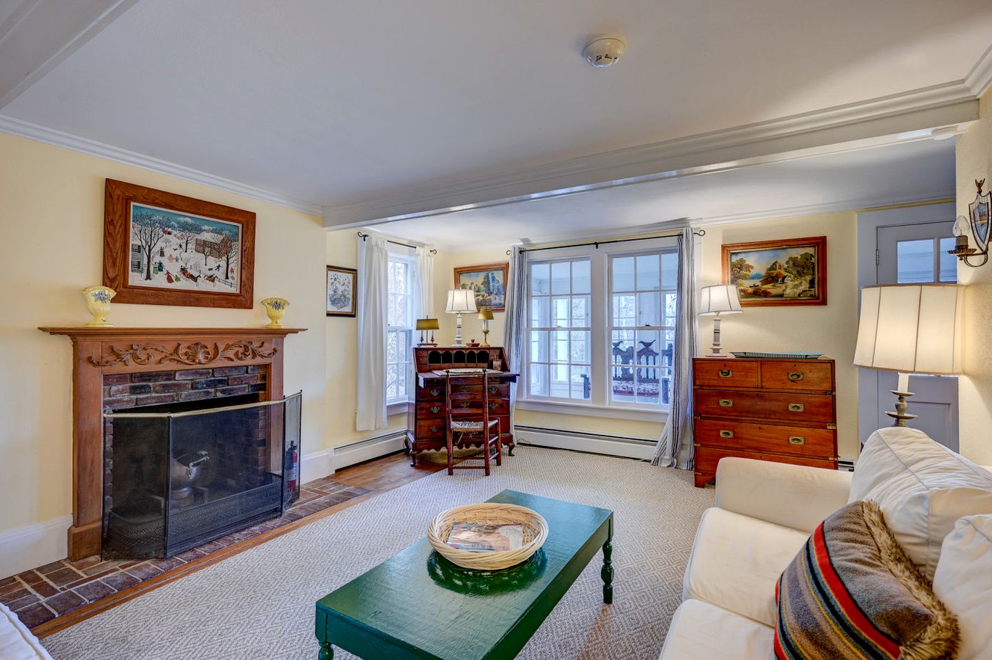 Embrace Nature in this Villa with Gorgeous Vistas in Bartlett, New Hampshire