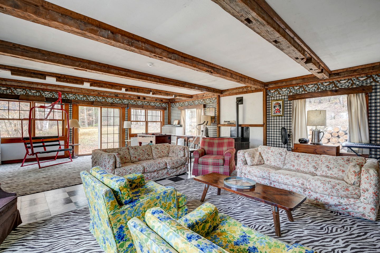 Embrace Nature in this Villa with Gorgeous Vistas in Bartlett, New Hampshire