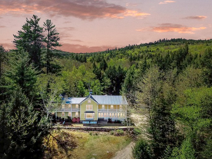 Cabins (United States of America, Bartlett, New Hampshire)