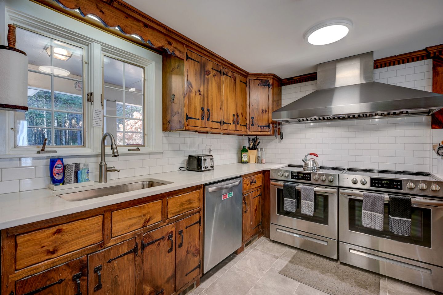 Embrace Nature in this Villa with Gorgeous Vistas in Bartlett, New Hampshire