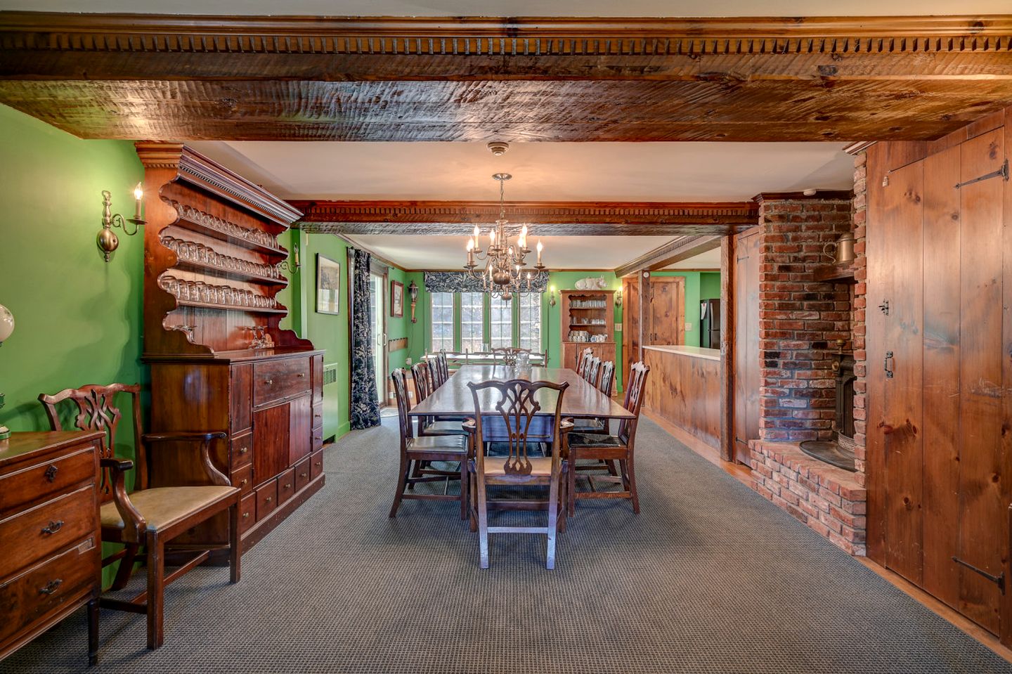 Embrace Nature in this Villa with Gorgeous Vistas in Bartlett, New Hampshire