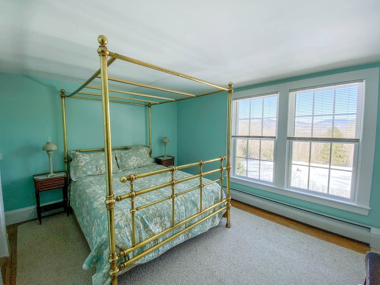 Embrace Nature in this Villa with Gorgeous Vistas in Bartlett, New Hampshire