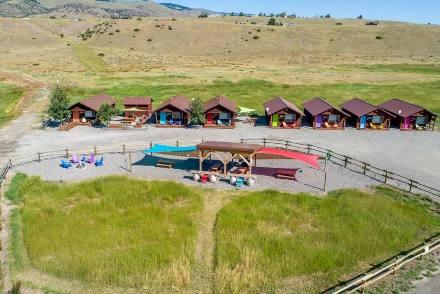 Cute Tiny Cabin near Yellowstone National Park for an Unforgettable Getaway in Emigrant, Montana