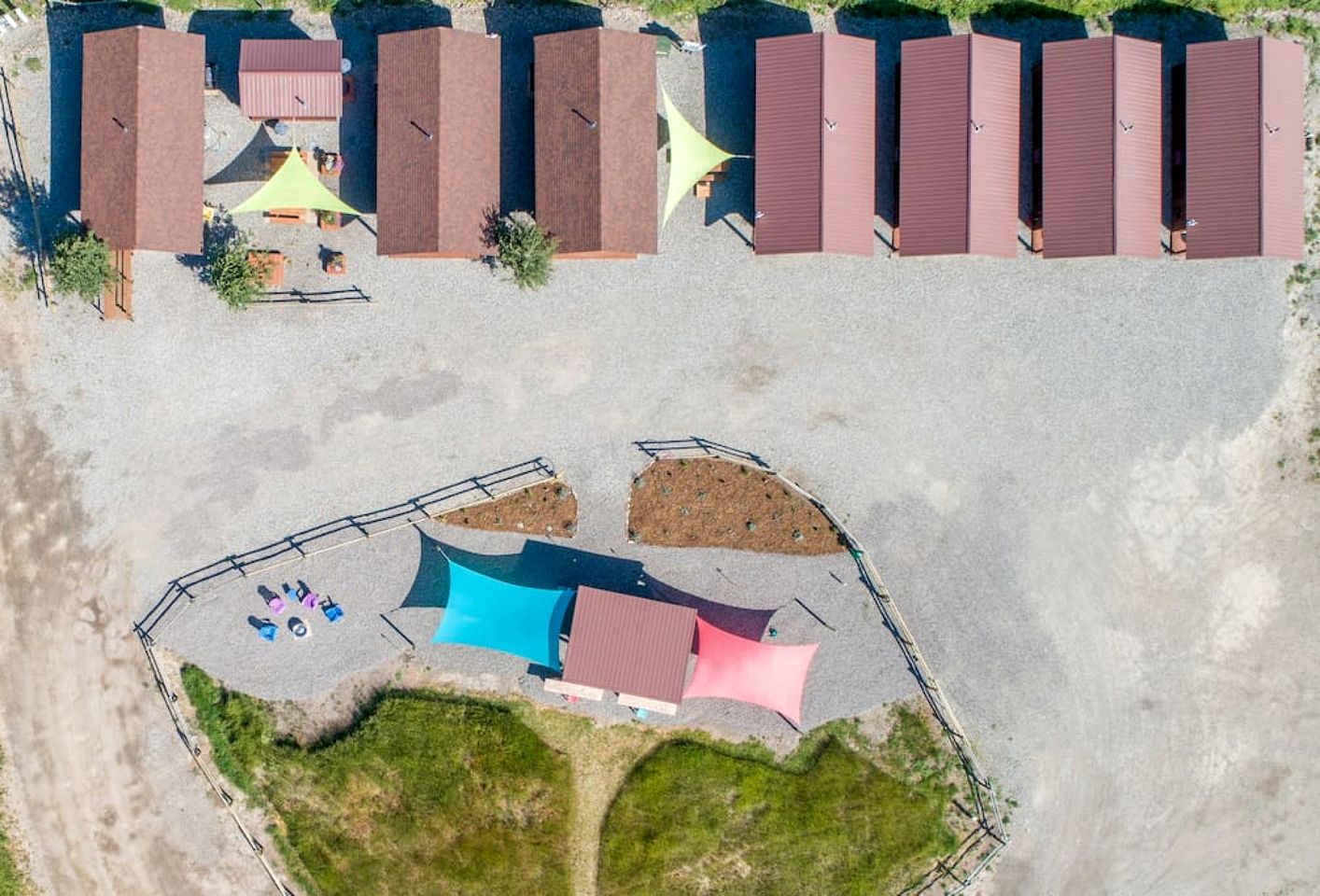 Cozy Tiny Cabin with Breathtaking Emigrant Peak Views for an Amazing Escape in Montana