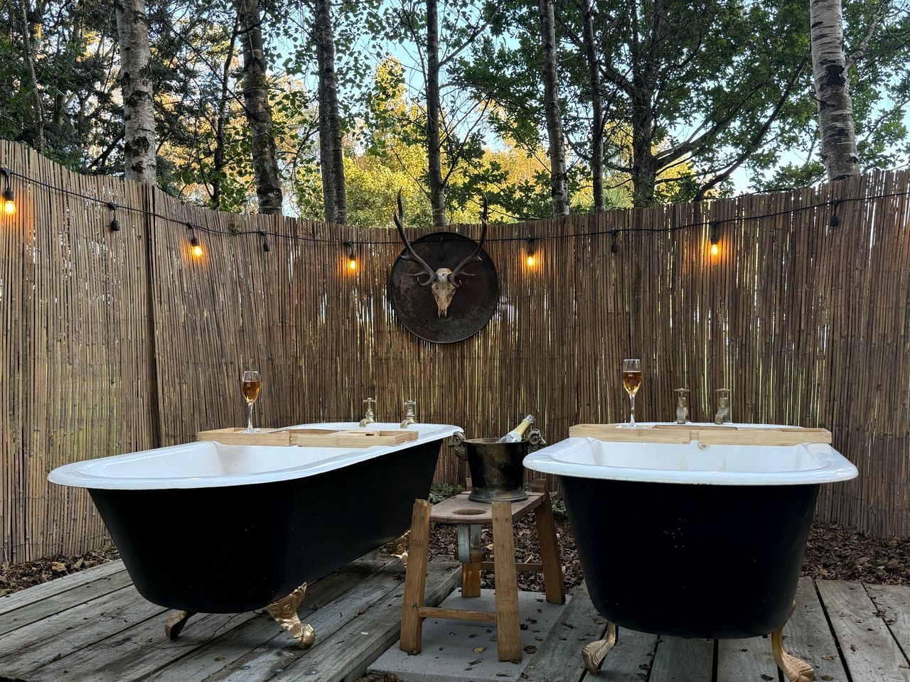 Enchanted Bell Tent Hideaway near the Mountains and Rivers of Southland, New Zealand