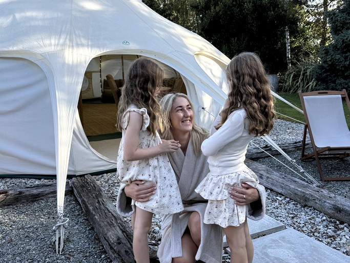 Bell Tents (New Zealand, Lochiel, South Island)