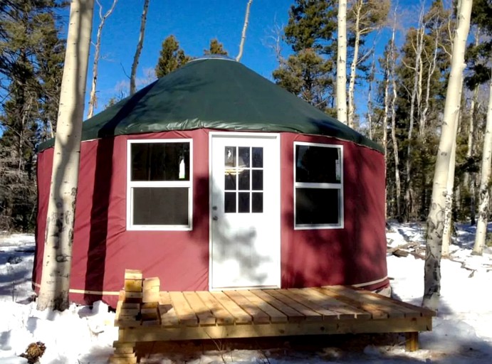 Yurts (Red River, New Mexico, United States)