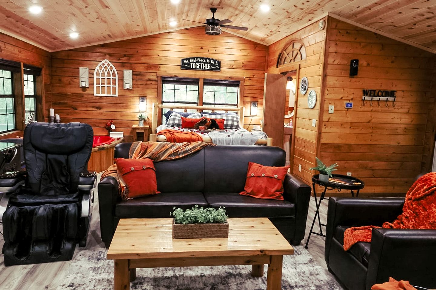 Romantic Glamping Getaway with Hot Tub in the Heart of the Smoky Mountains, Perfect for a Weekend Getaway from Nashville