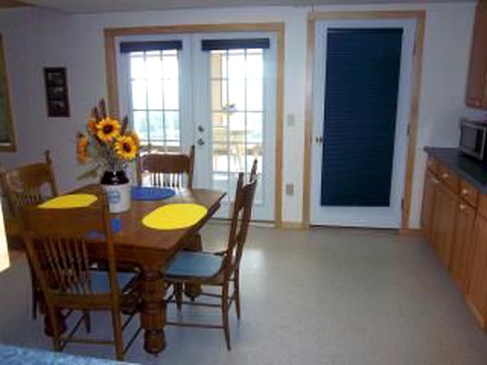 Cottages (Watkins Glen, New York, United States)