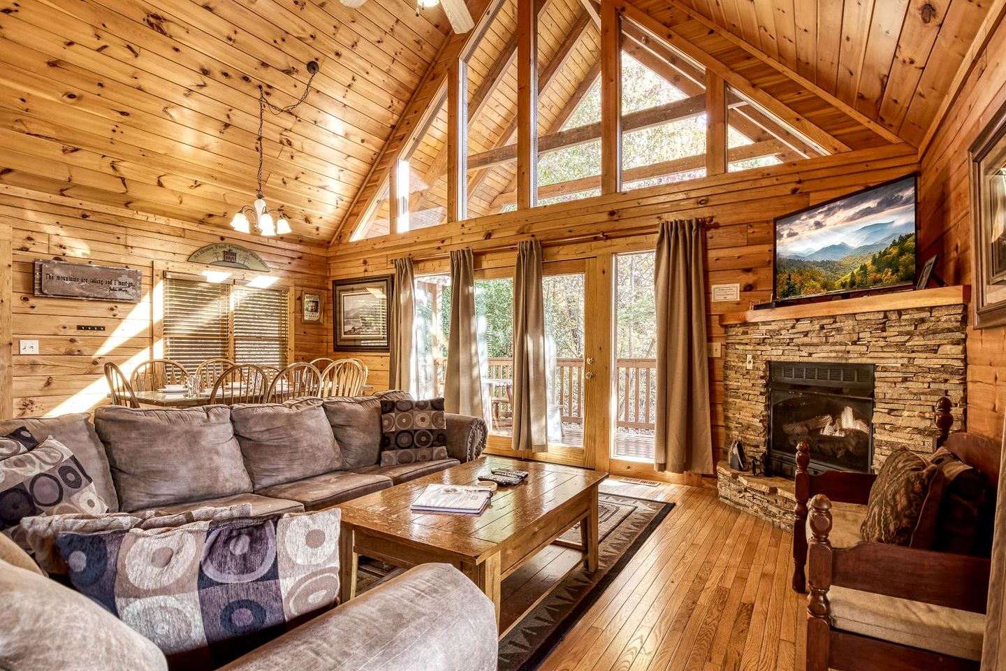 Rest and Relax in this Fully-Equipped Cabin Rental in Gatlinburg, Tennessee