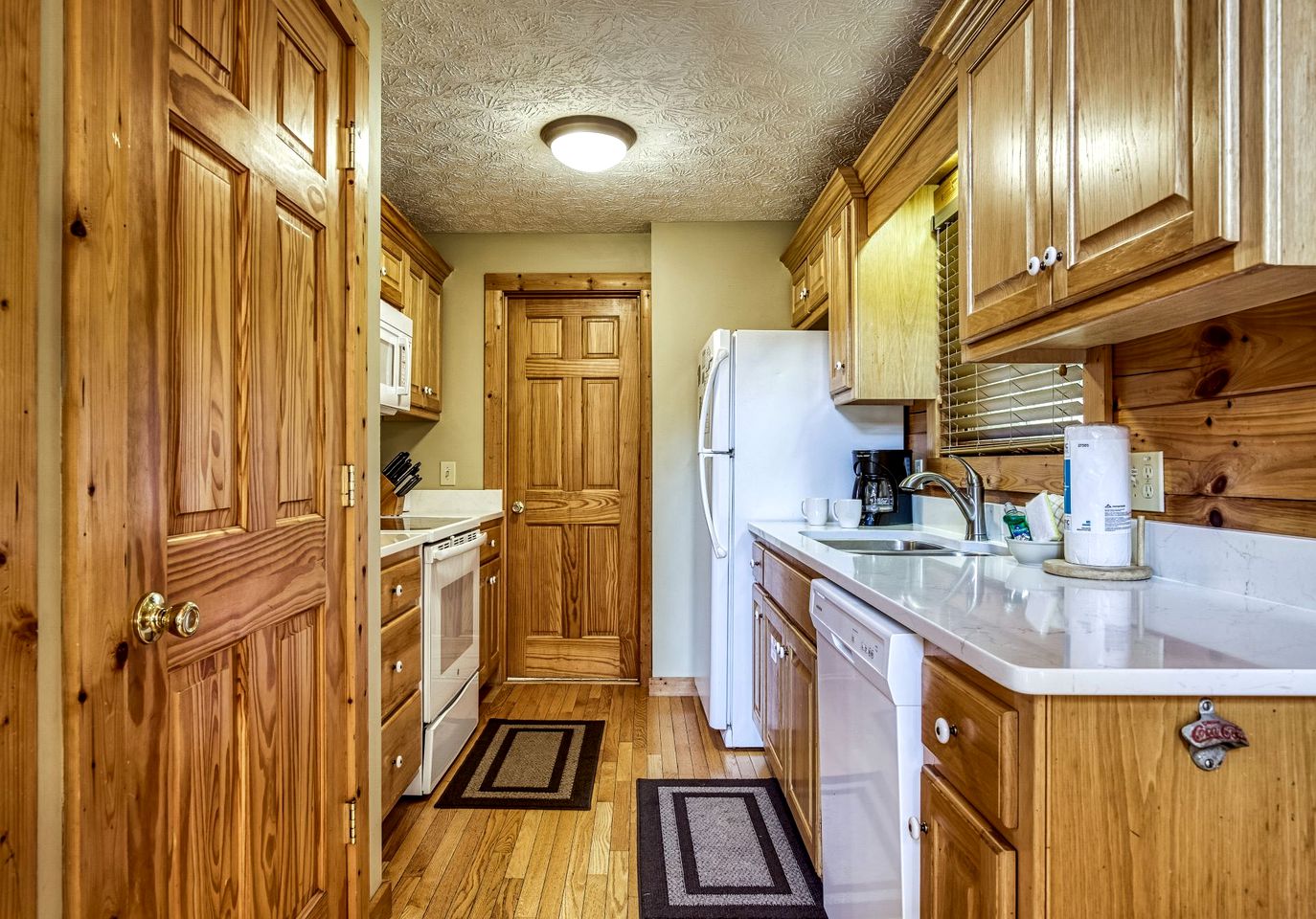 Rest and Relax in this Fully-Equipped Cabin Rental in Gatlinburg, Tennessee