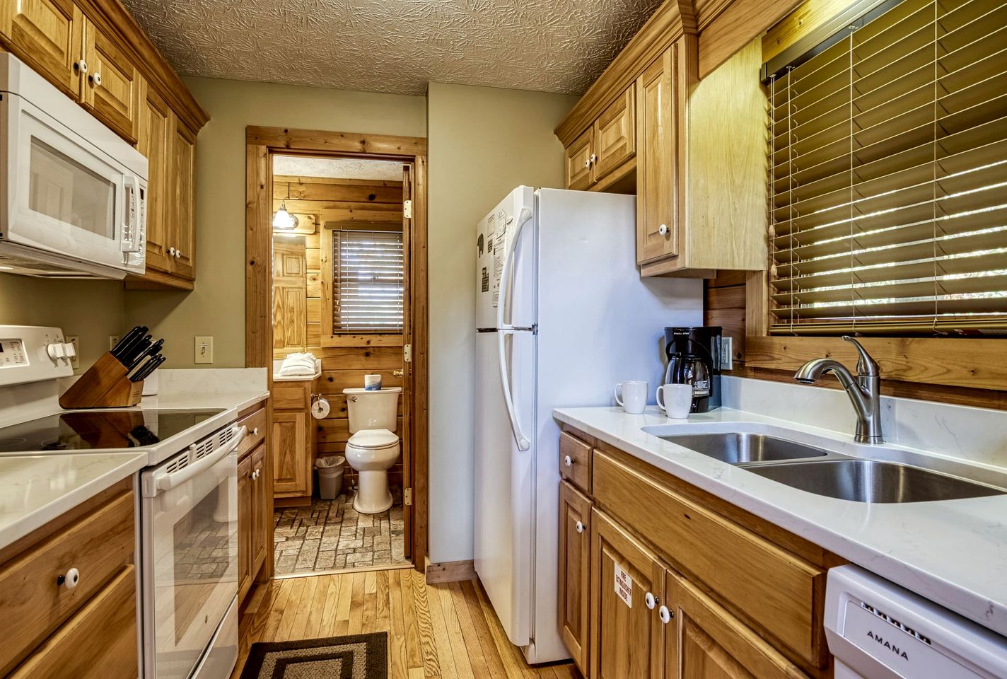 Rest and Relax in this Fully-Equipped Cabin Rental in Gatlinburg, Tennessee