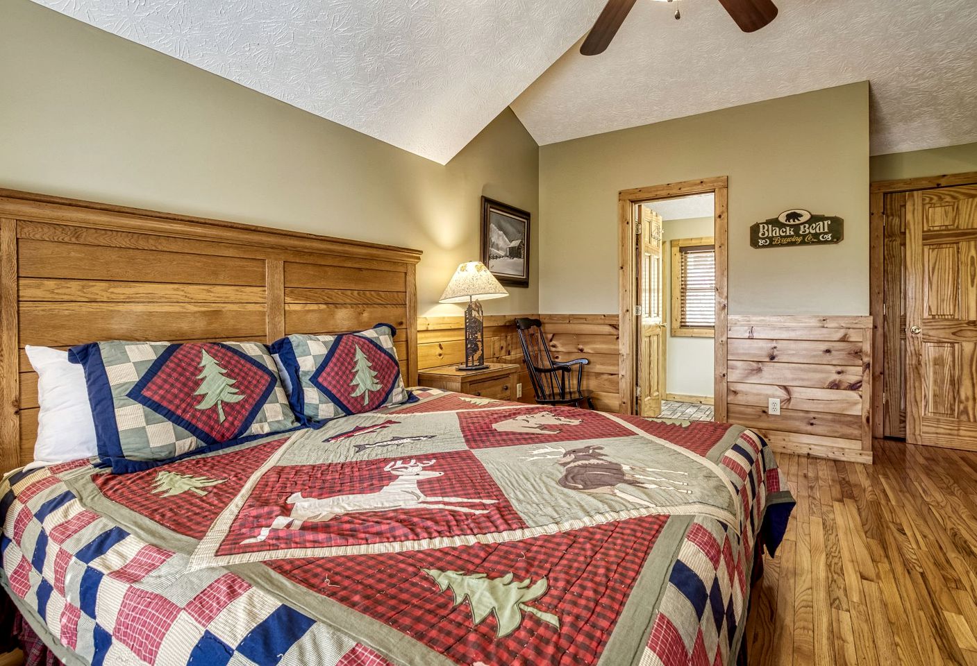 Rest and Relax in this Fully-Equipped Cabin Rental in Gatlinburg, Tennessee