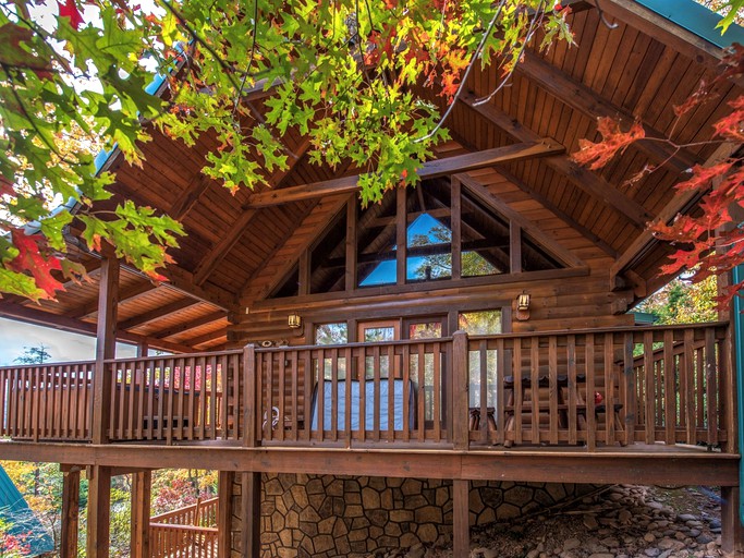 Rest and Relax in this Fully-Equipped Cabin Rental in Gatlinburg, Tennessee