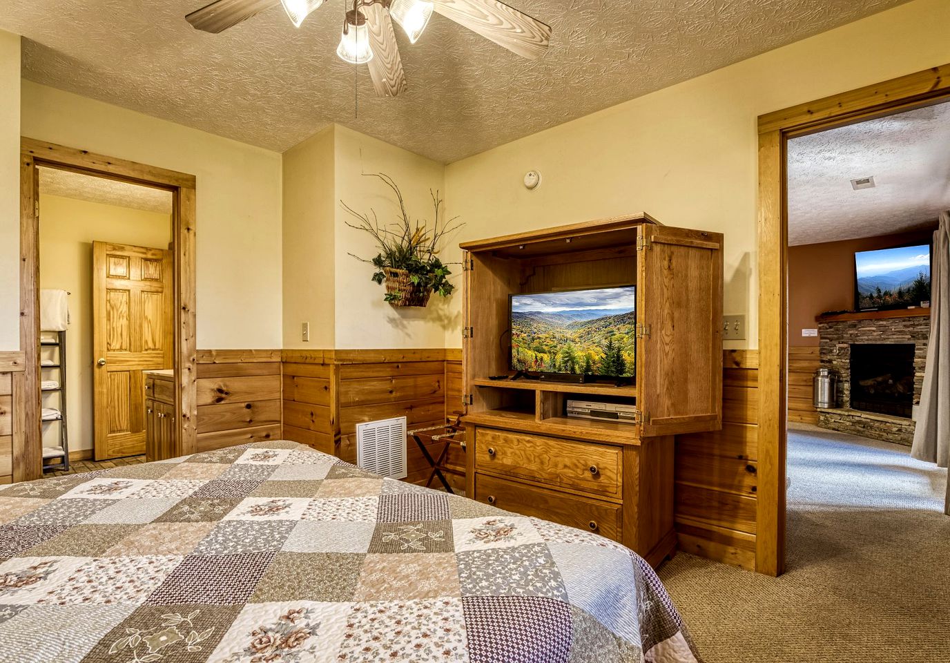 Rest and Relax in this Fully-Equipped Cabin Rental in Gatlinburg, Tennessee