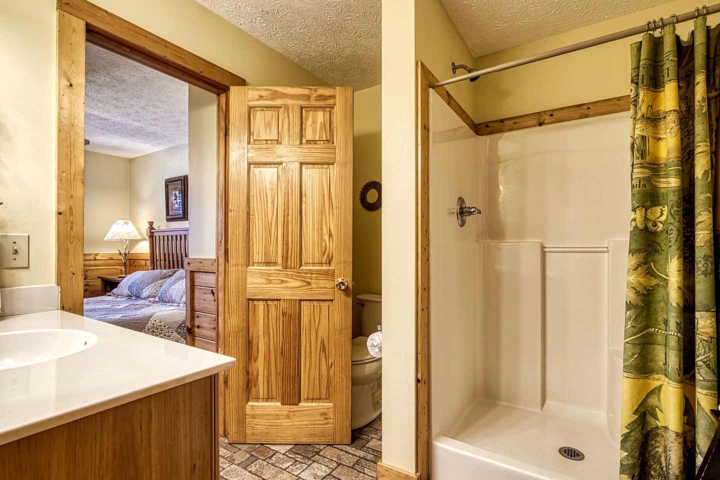 Rest and Relax in this Fully-Equipped Cabin Rental in Gatlinburg, Tennessee