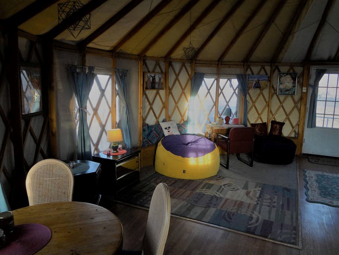 Yurts (Santa Fe, New Mexico, United States)