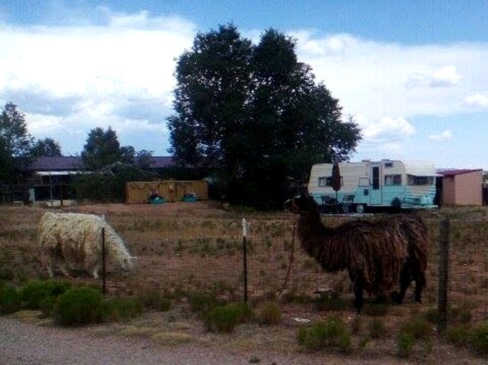 Caravans (Santa Fe, New Mexico, United States)